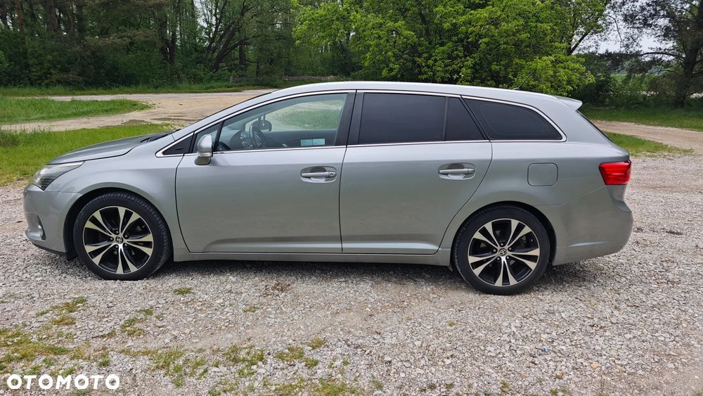 Toyota Avensis - 4