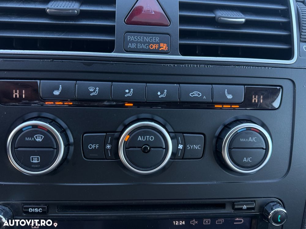 Volkswagen Touran 1.6 TDI DPF BlueMotion Technology DSG Comfortline - 18