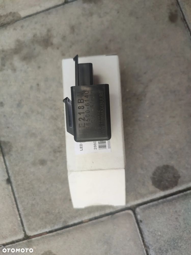 Przerywacz kierunkowskazów Kawasaki Z650 - 1