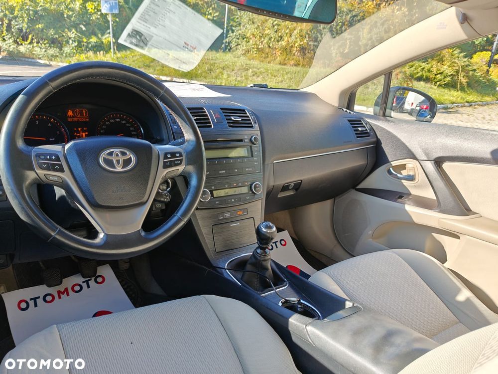 Toyota Avensis 2.0 D-4D Premium - 6