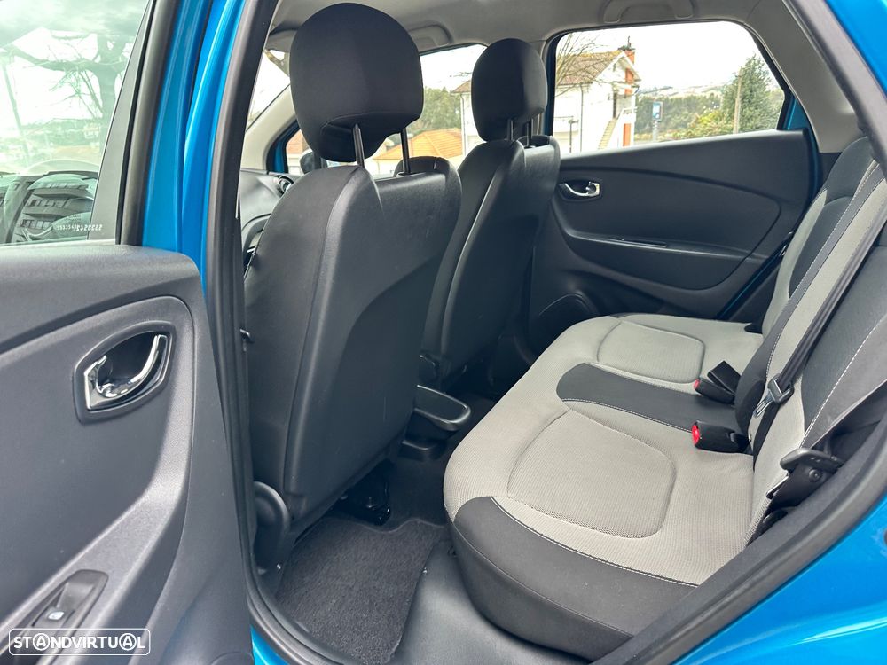 Renault Captur dCi 90 EDC Dynamique - 24