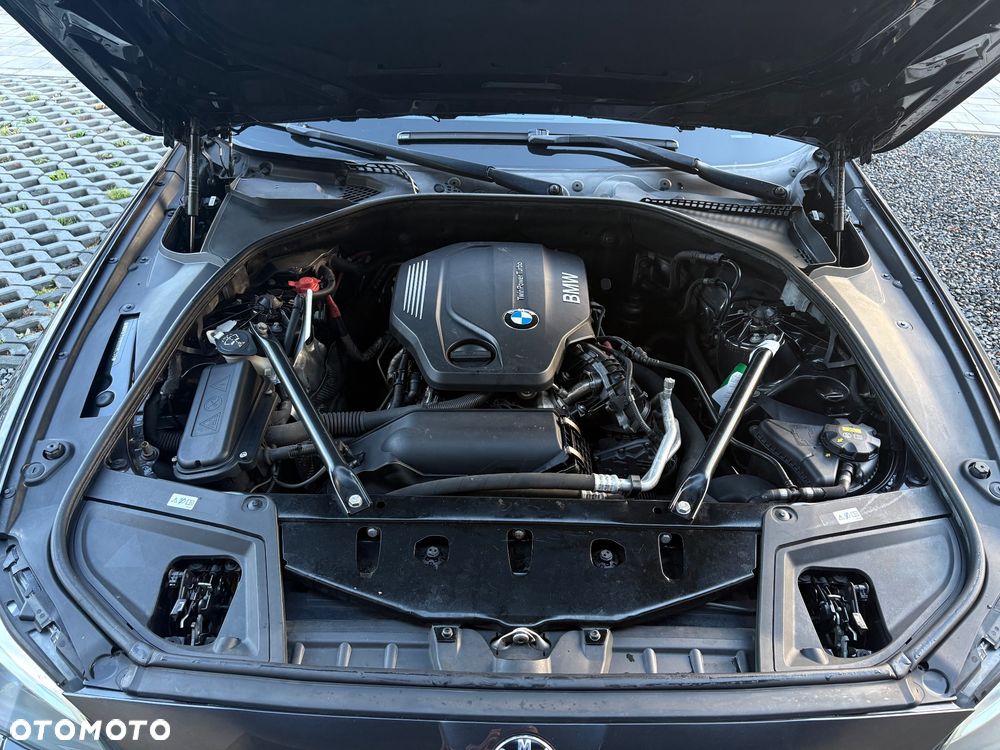 BMW Seria 5 520d xDrive Luxury Line - 39