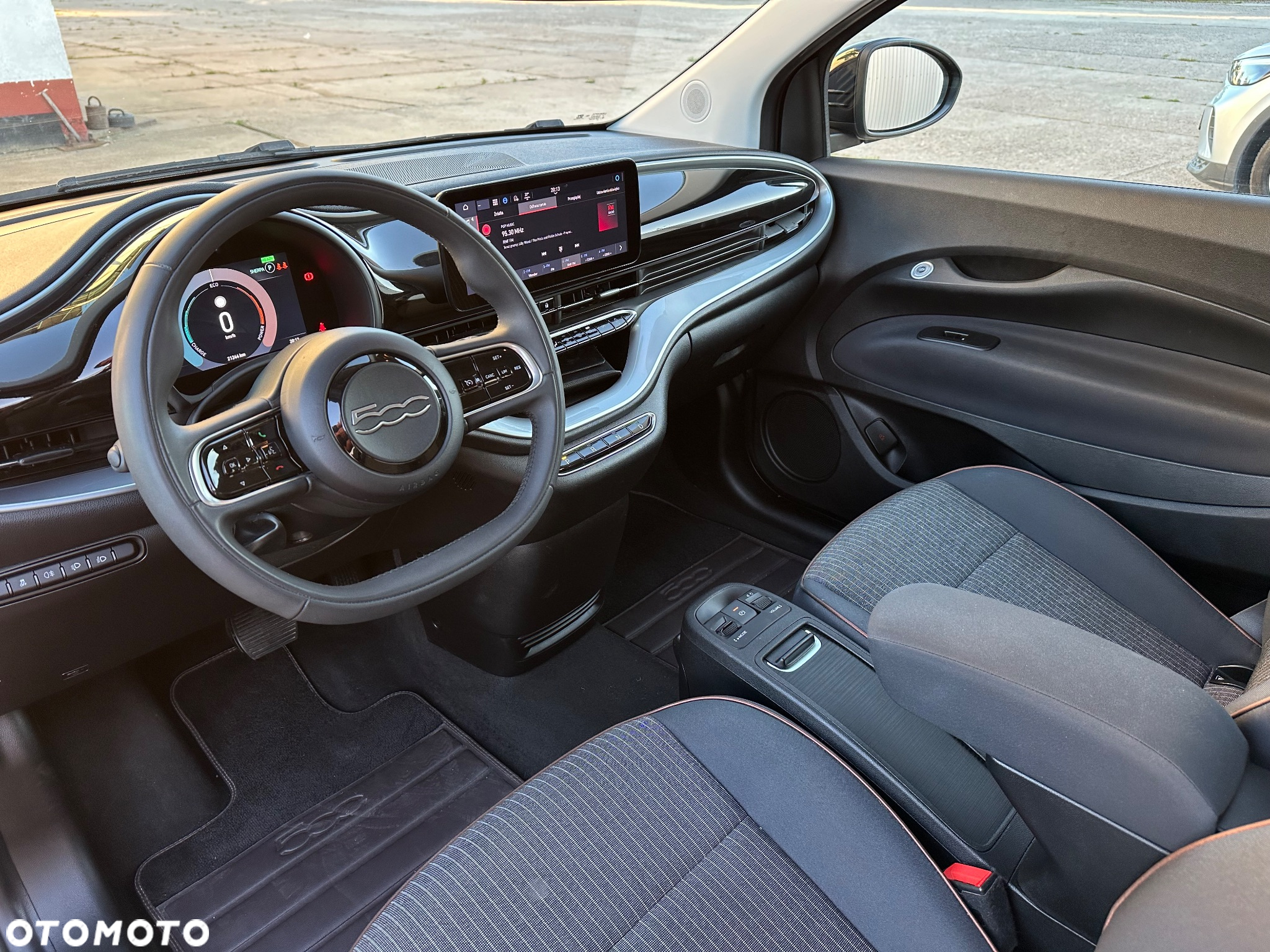 Fiat 500e - 10