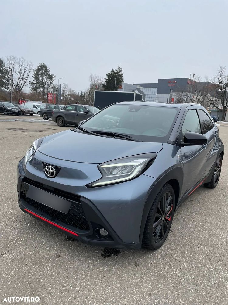Toyota Aygo X x-shift x-clusiv - 1