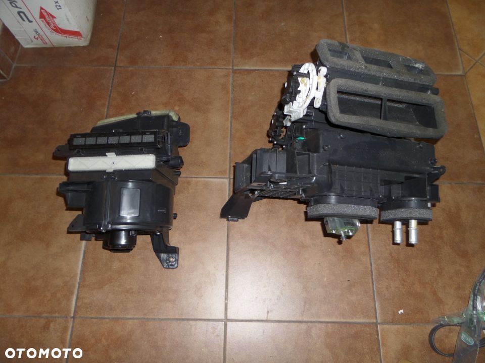 5123 NAGRZEWNICA Dmuchawa MAZDA 2 2015 2016 14- - 2