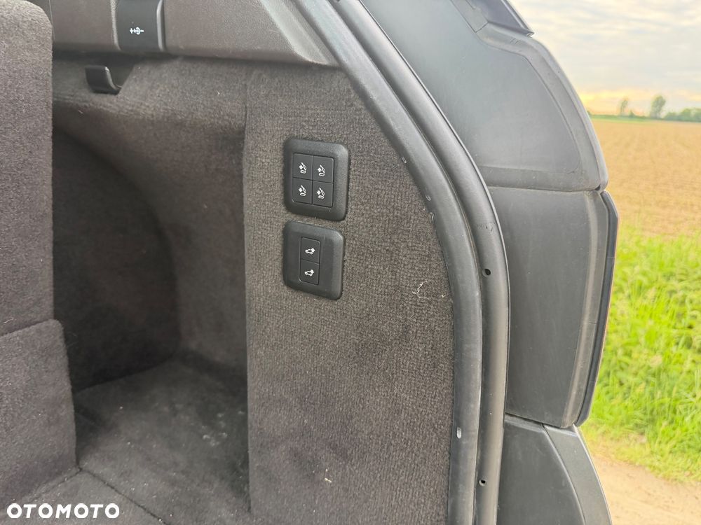 Land Rover Range Rover Sport D250 (SDV6) HSE - 23
