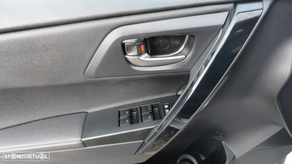 Toyota Auris Touring Sports 1.8 HSD Exclusive +TSS+Navi - 9