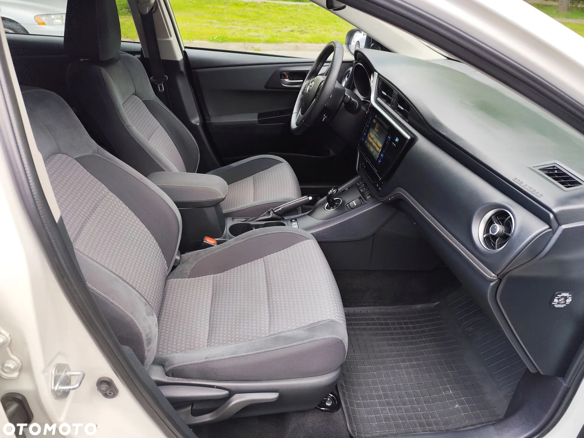 Toyota Auris 1.8 VVT-i Hybrid Automatik Touring Sports Life Plus - 11