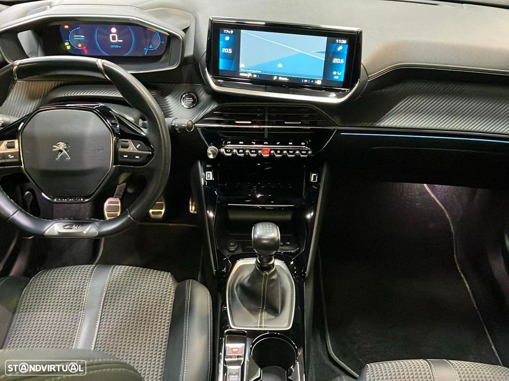 Peugeot 2008 1.2 PureTech GT - 12