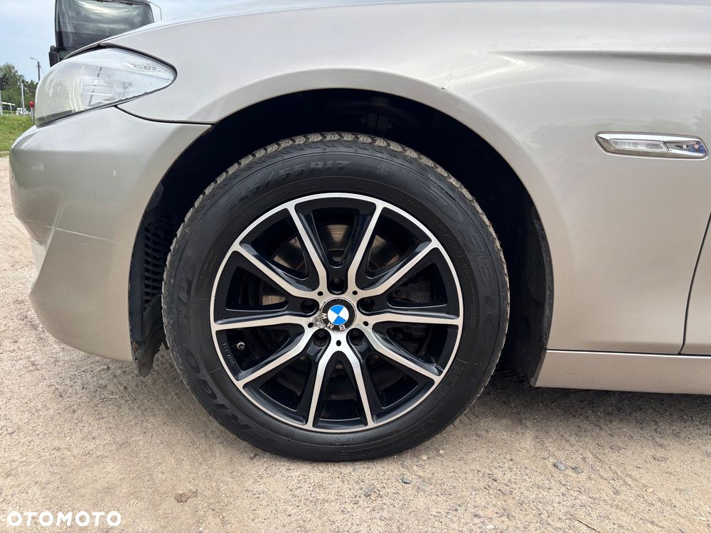 BMW Seria 5 520d - 13