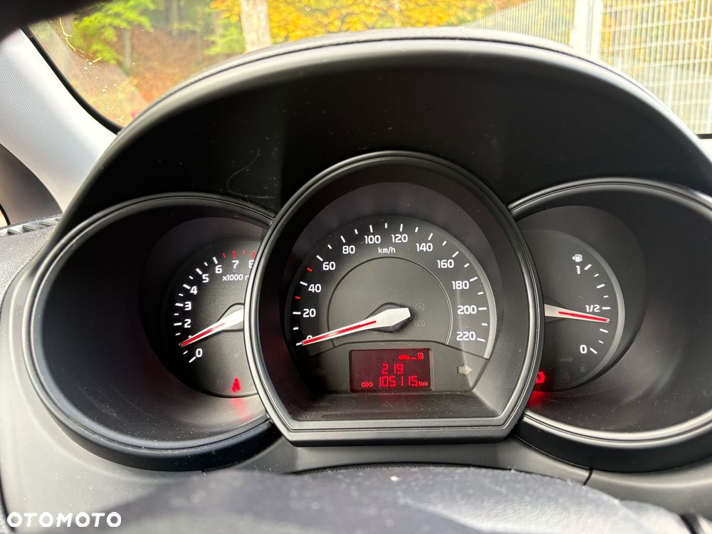 Kia Rio 2013 photo 5