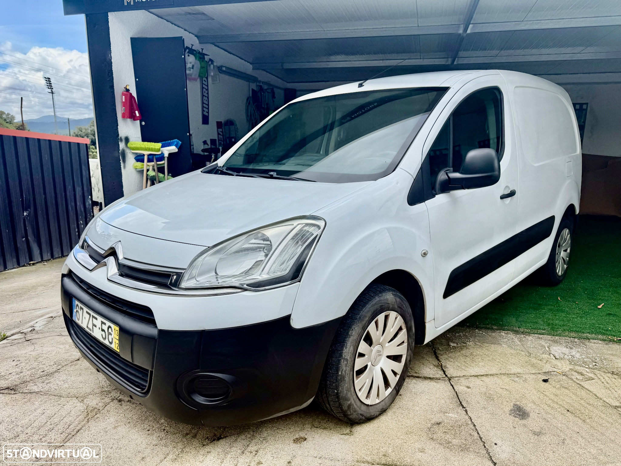 Citroën Berlingo 1.6 HDI 100 CV 3 LUGARES - 23
