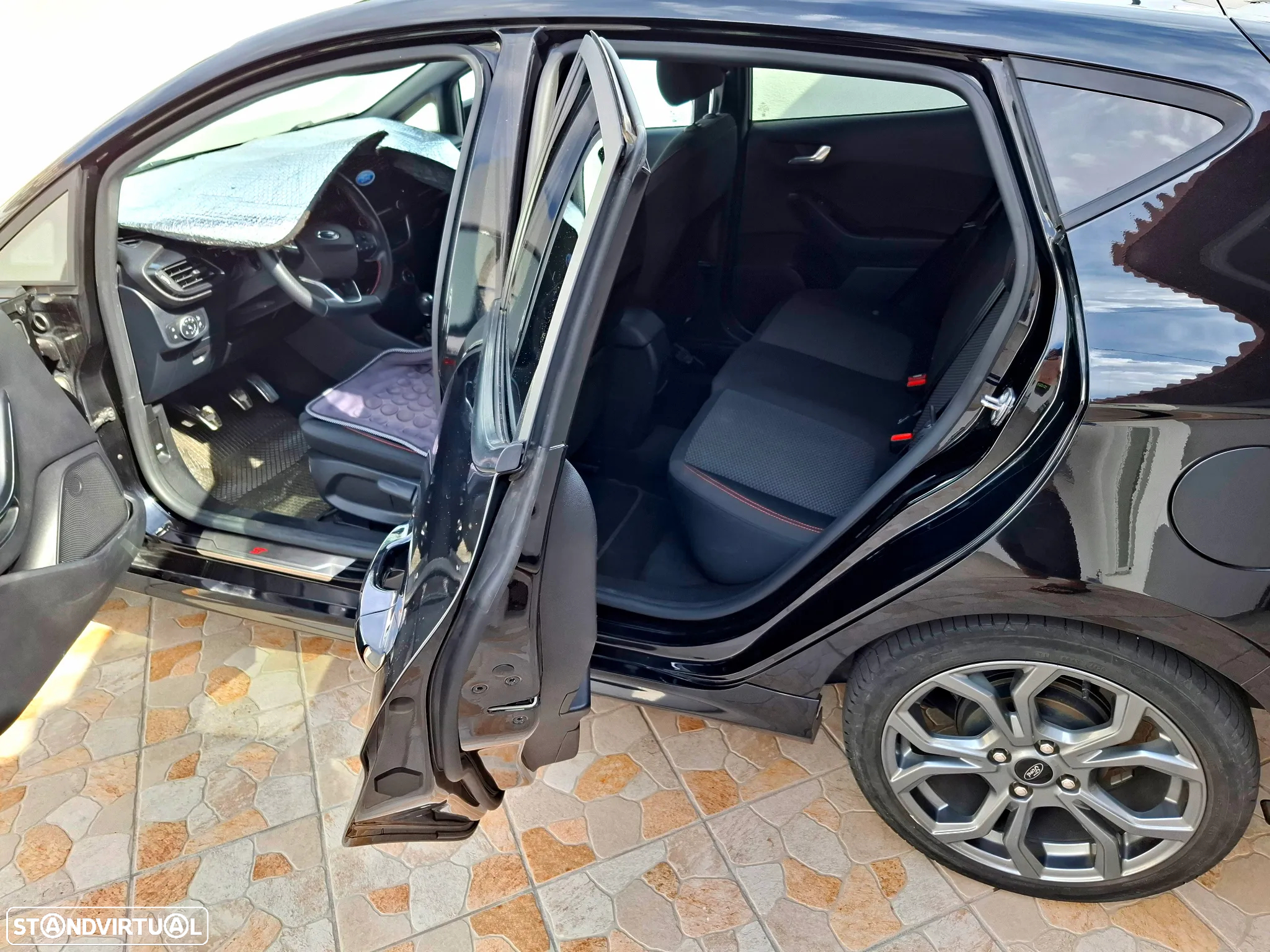 Ford Fiesta - 11