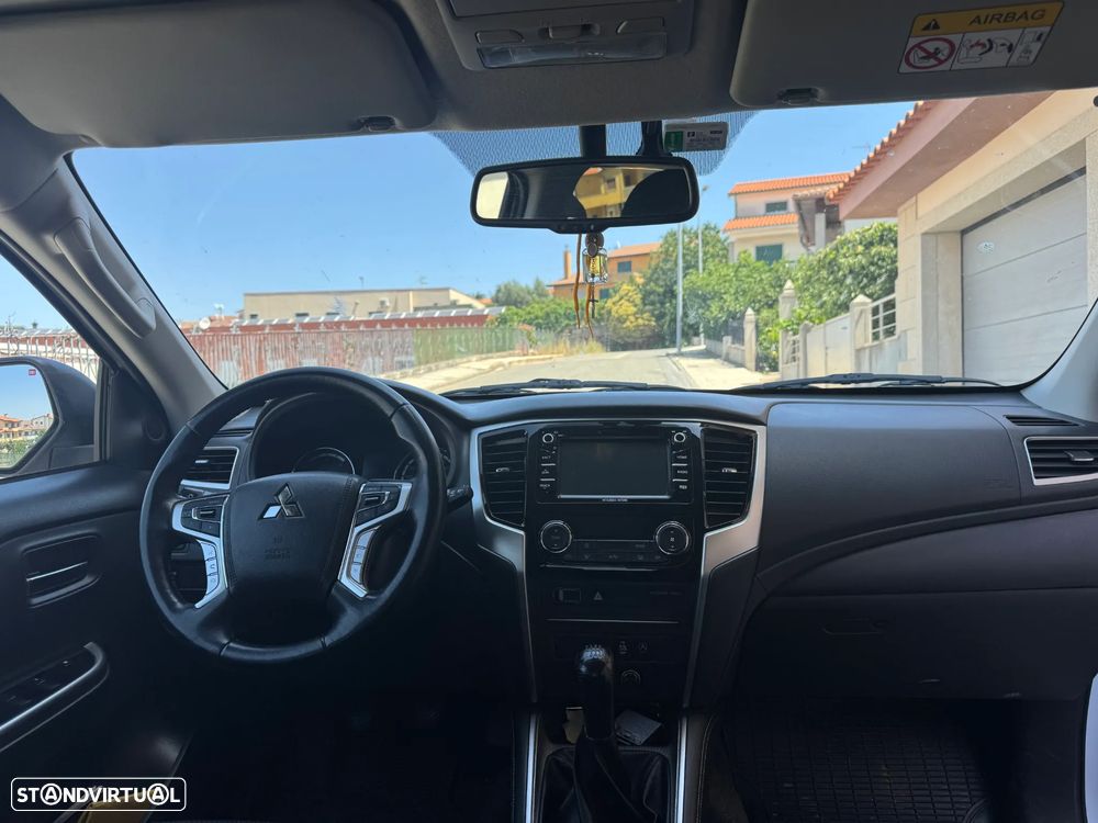 Mitsubishi L200 2.3 DI-D Space Cab Invite Strakar Look 4WD - 3