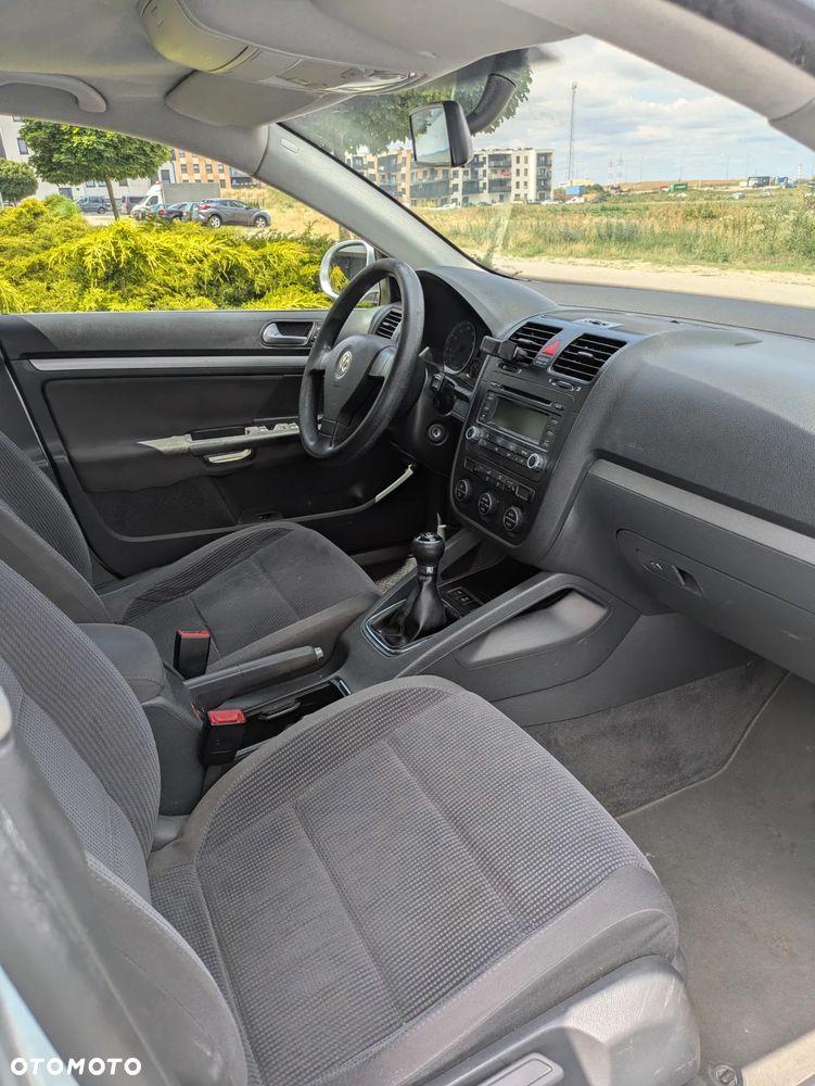 Volkswagen Jetta 1.6 Comfortline - 10