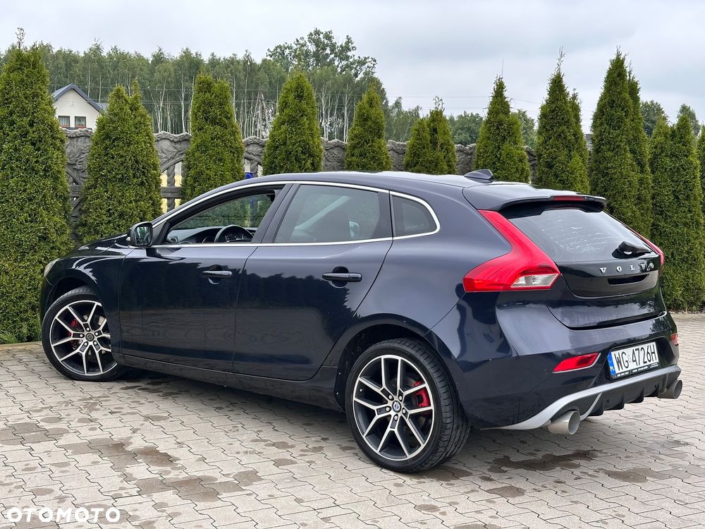 Volvo V40 D2 Kinetic - 17