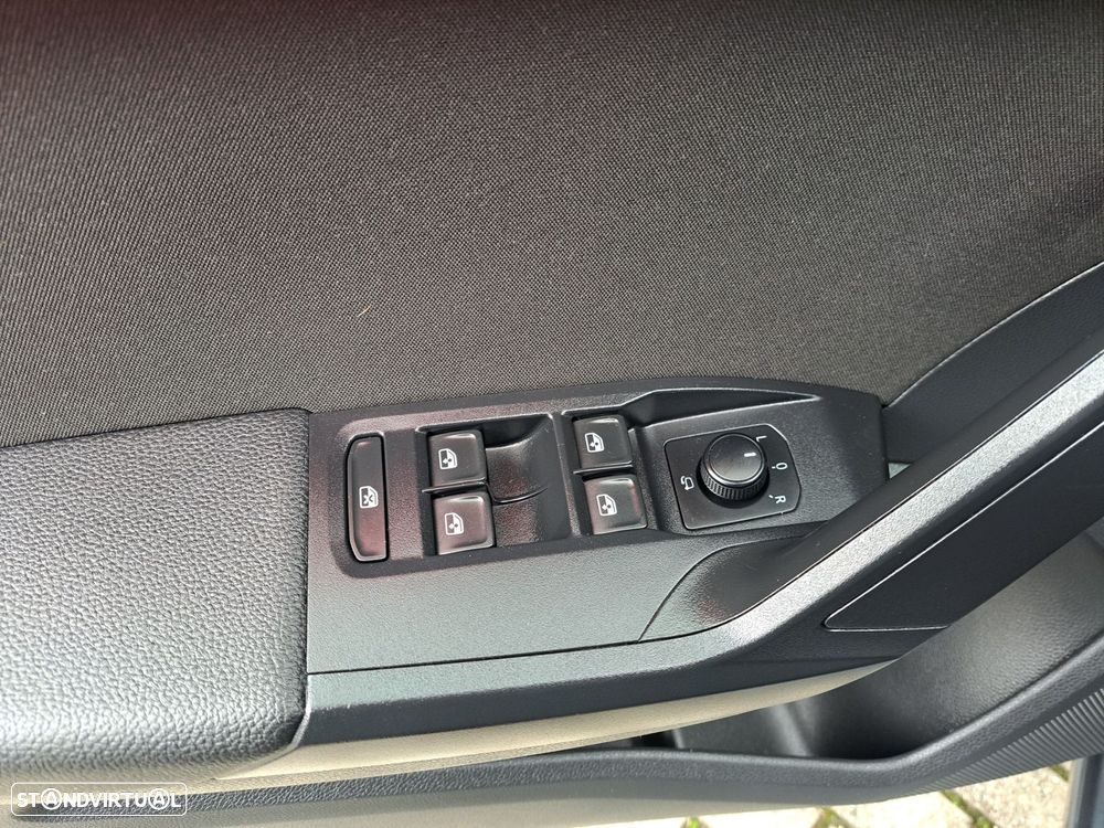 SEAT Ibiza 1.0 TSI FR - 4