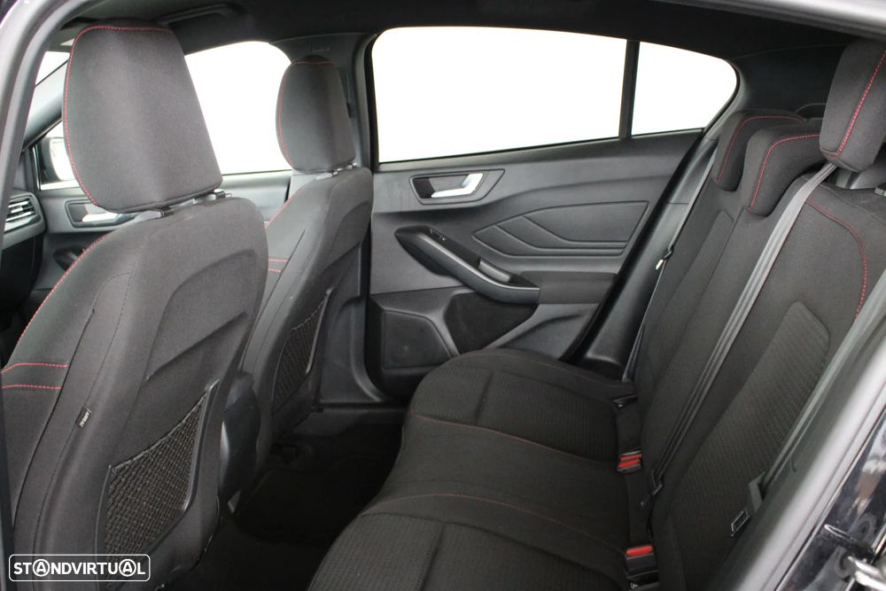 Ford Focus 1.0 EcoBoost MHEV ST-Line - 8