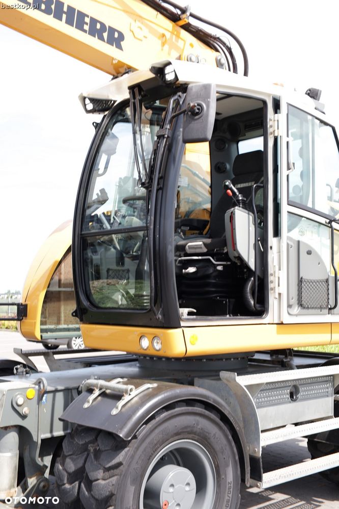Liebherr A918 Compact - 22