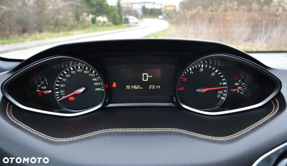 Peugeot 308 BlueHDi 130 Stop & Start GT - 14