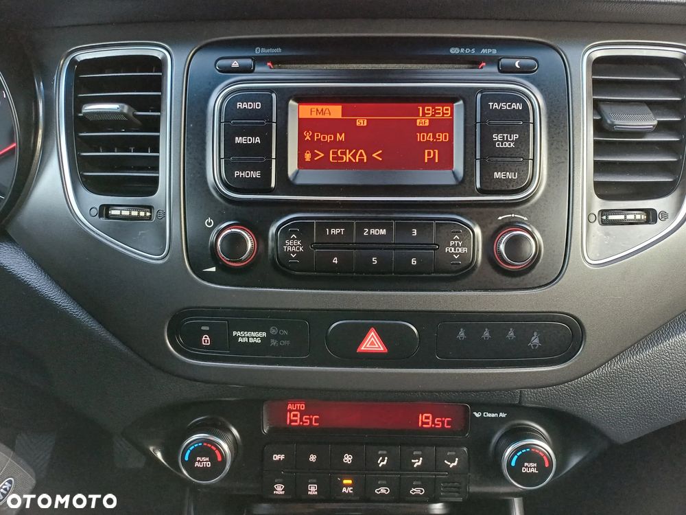 Kia Carens 1.7 CRDi 115 Fifa World Cup Edition - 16