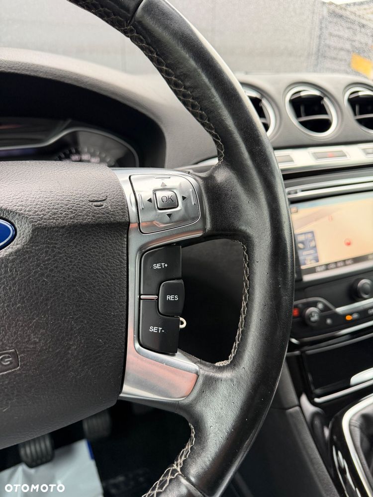 Ford S-Max 2.0 TDCi DPF Titanium X - 29