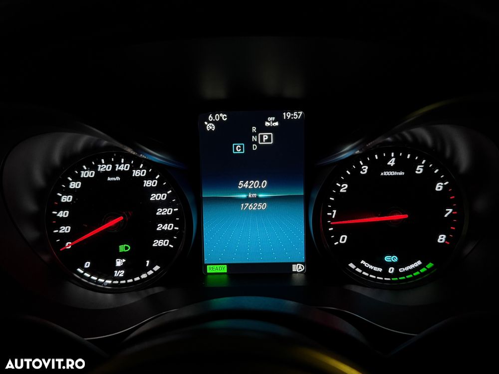 Mercedes-Benz C - 11