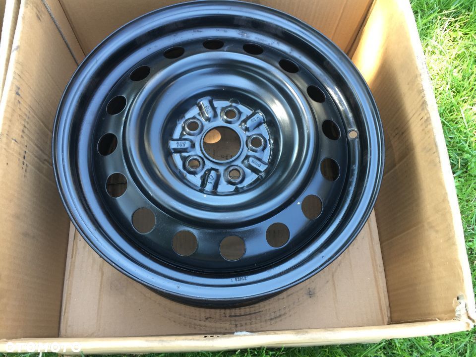Felgi Toyota Avensis T25 16 6,5x16 5x100 ET45 - 5