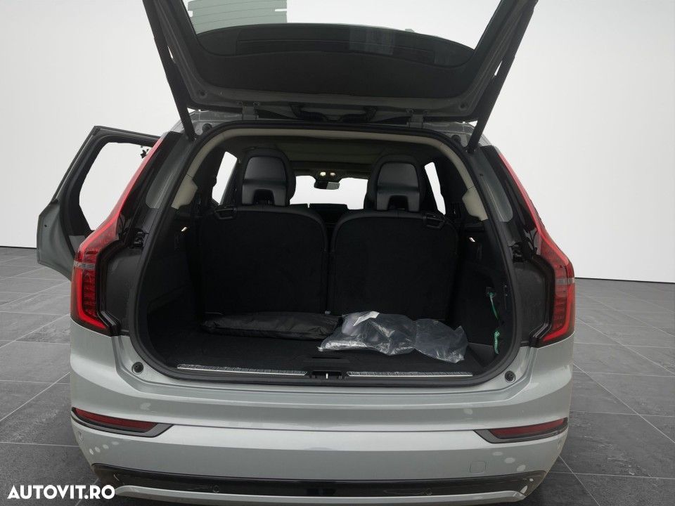 Volvo XC 90 T8 AWD PHEV Plus Dark - 16