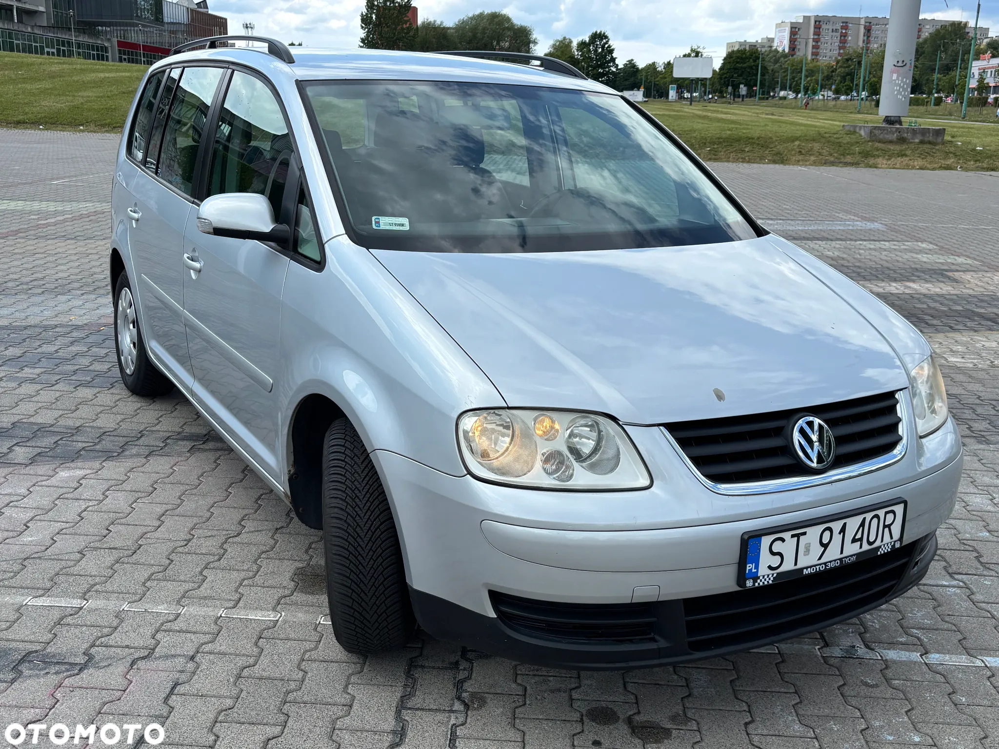Volkswagen Touran 1.6 FSI - 3
