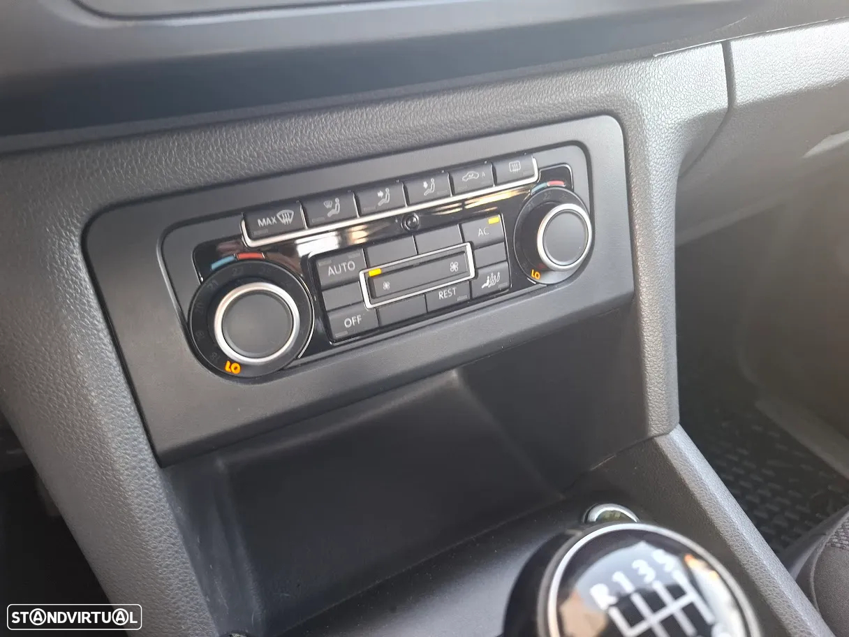 VW Amarok 2.0 TDi CD Extra AC CM 4Motion - 14