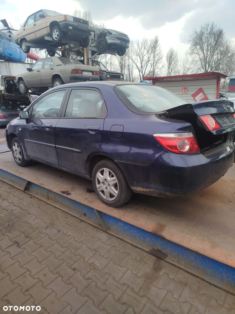 Honda City na części. - 7