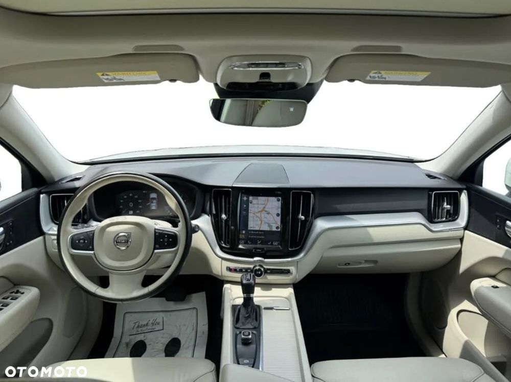 Volvo XC 60 T6 AWD Momentum - 19