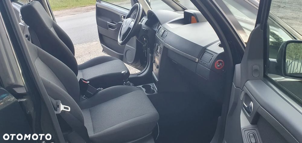Opel Meriva 1.7 CDTI - 11