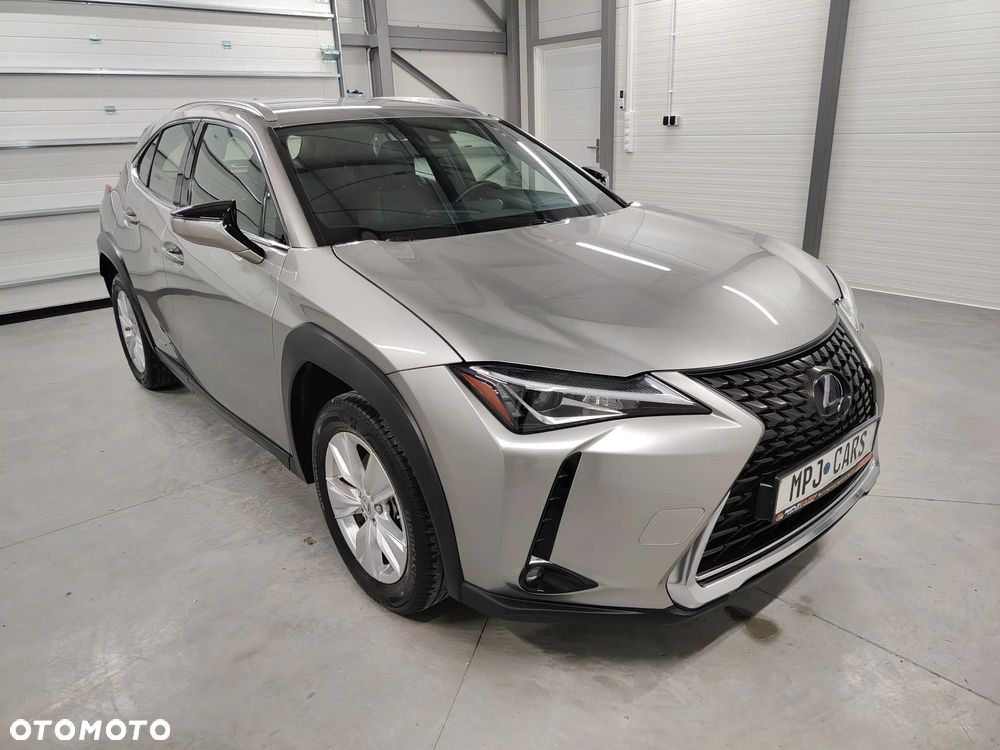 Lexus UX 250h Elegance 2WD - 17