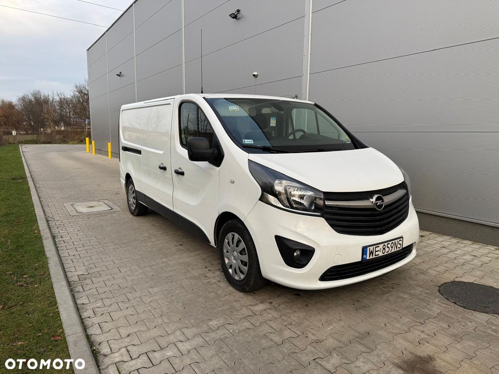 Opel Vivaro - 1