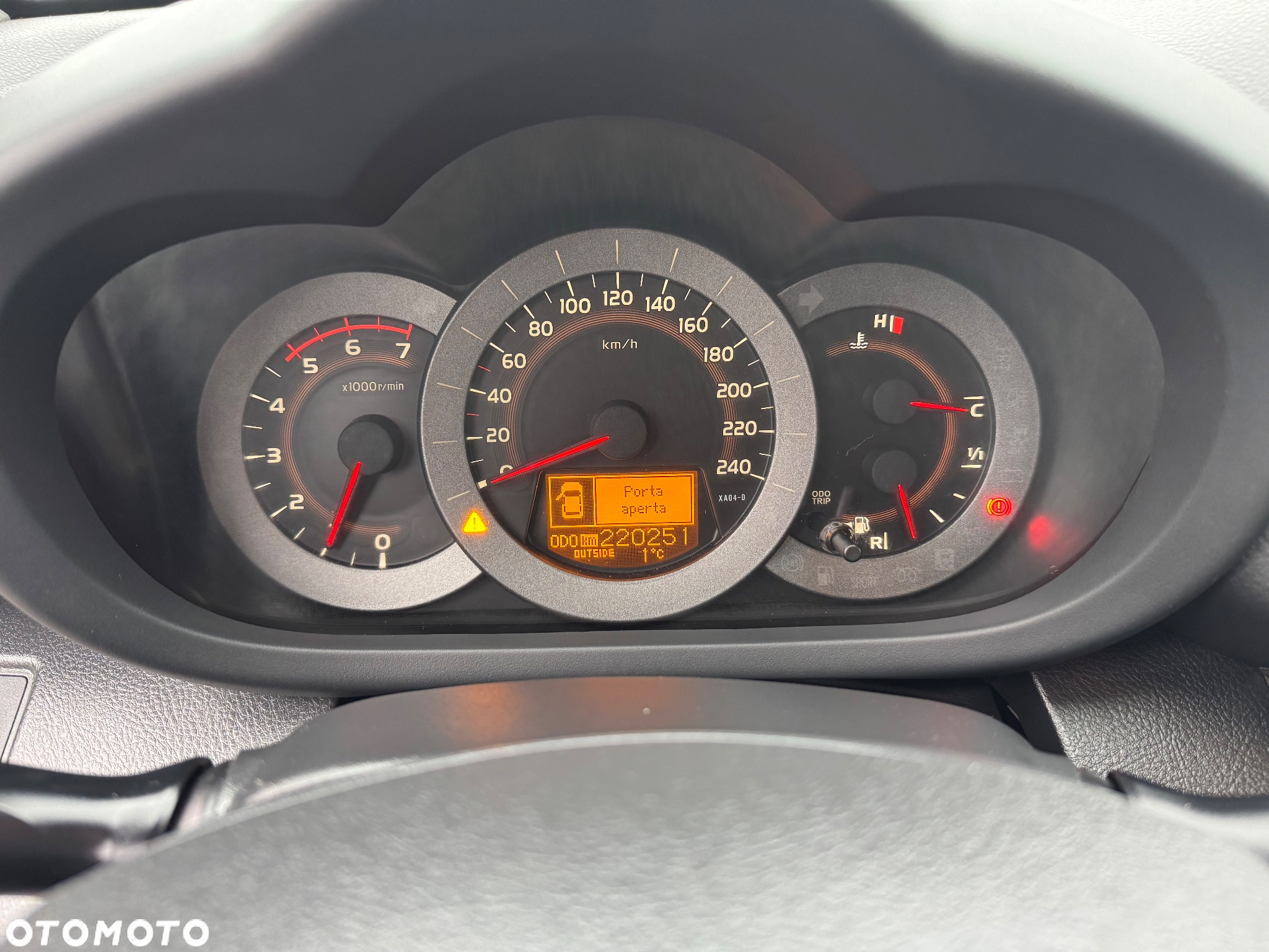 Toyota RAV4 - 28
