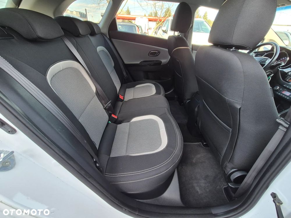 Kia Ceed 1.6 CRDi 128 Platinum Edition - 28