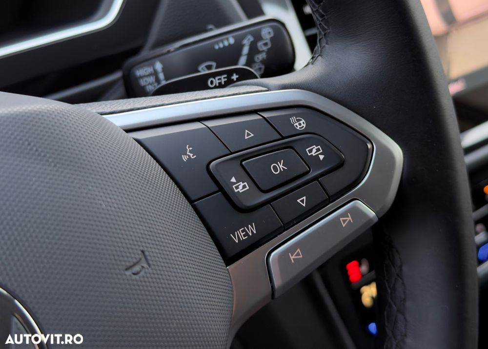 Volkswagen Tiguan 2.0 TDI SCR 4MOTION DSG Elegance - 23