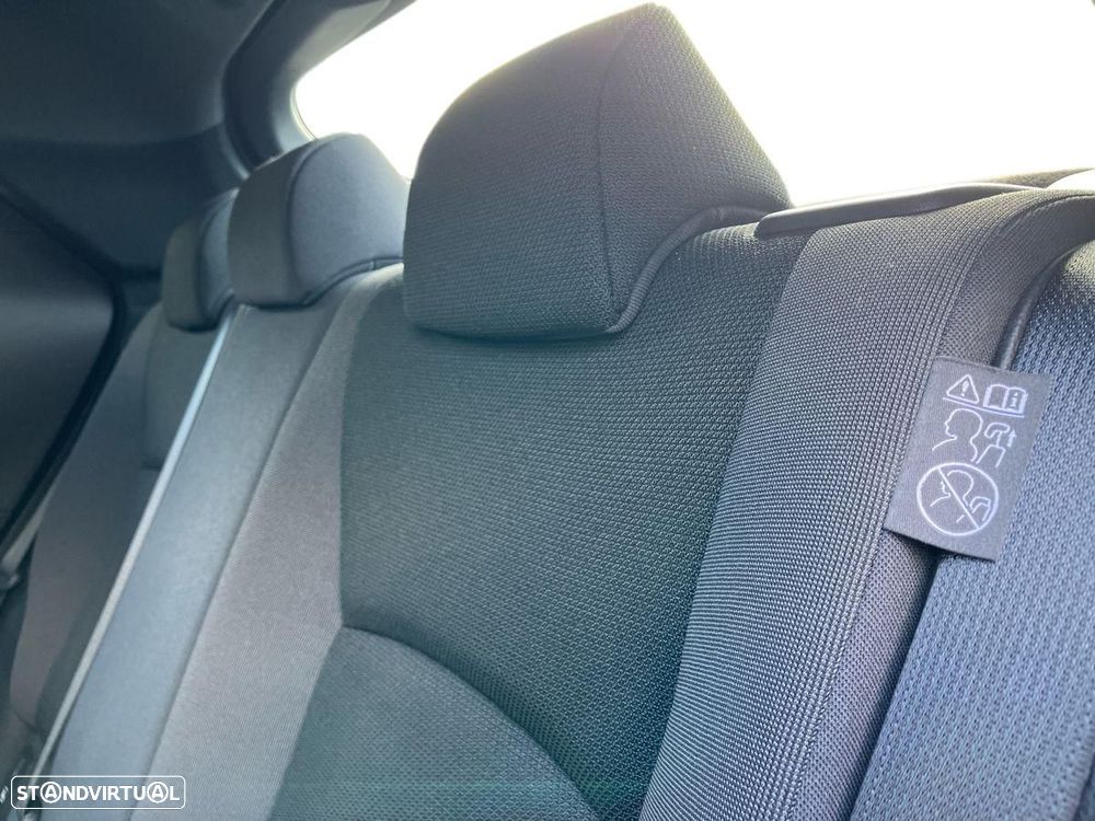 Toyota C-HR 2.0 HDF Plug-in Business - 23