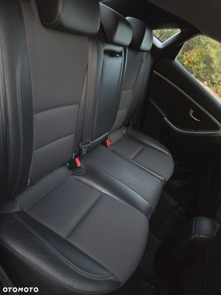 Hyundai i30 - 18