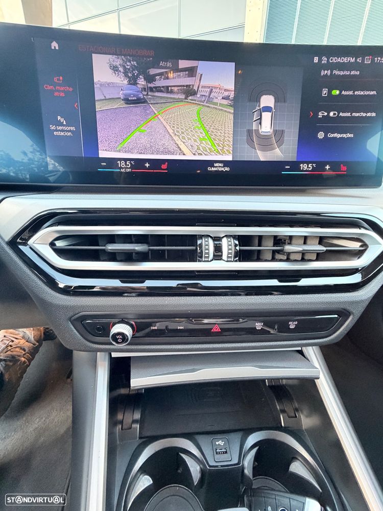 BMW 330 e iPerformance Line Sport - 28