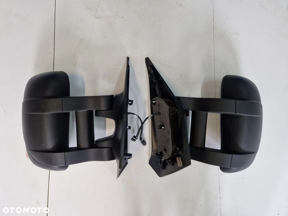 Renault Master III Lusterko Prawe długie ramie 9pin grzane el. regulowane