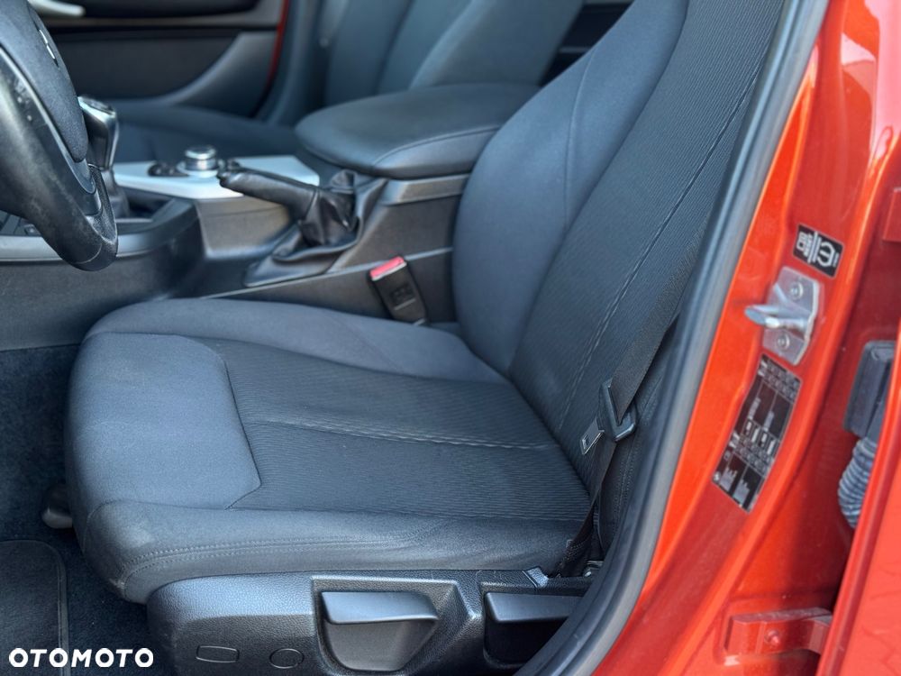 BMW Seria 1 118d - 37