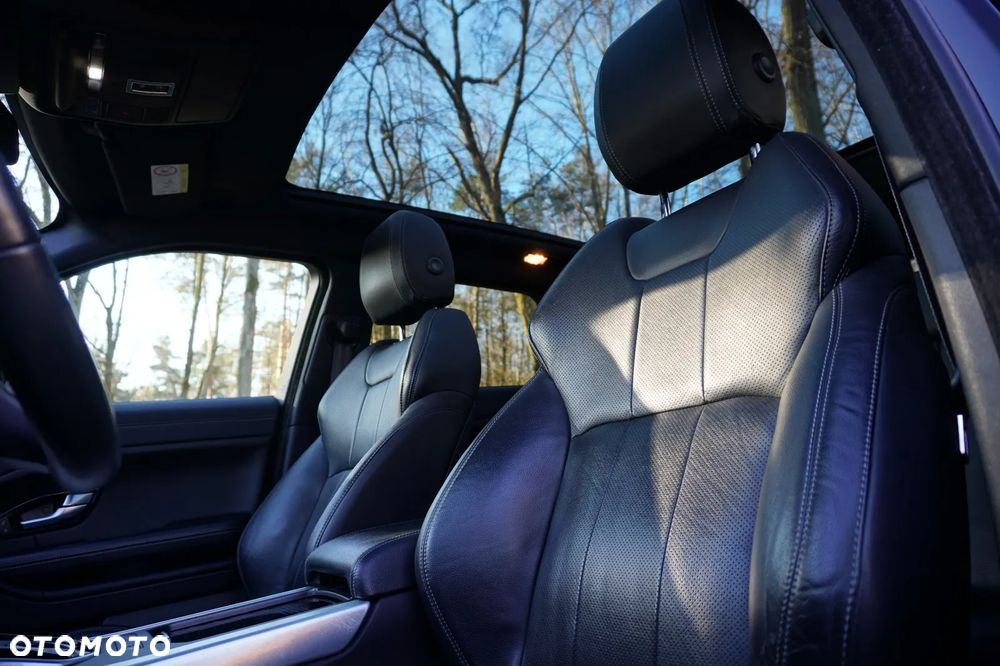 Land Rover Range Rover Evoque TD4 SE Dynamic - 11