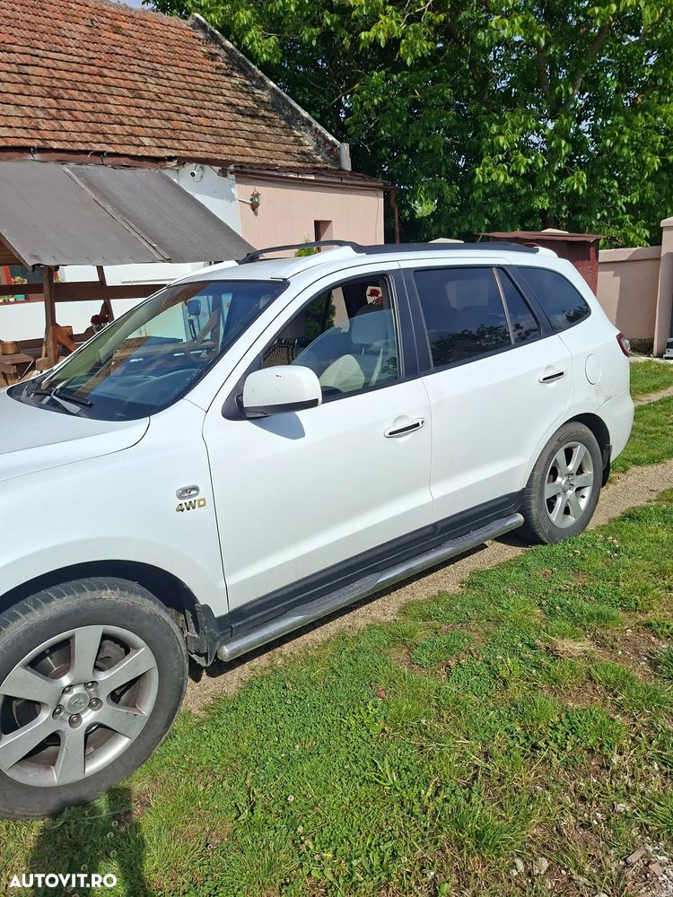 Hyundai Santa Fe - 3