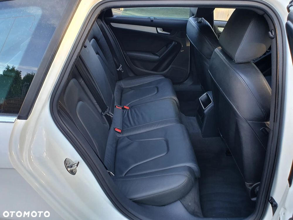 Audi A4 Avant 2.0 TDI DPF S line Sportpaket (plus) - 12