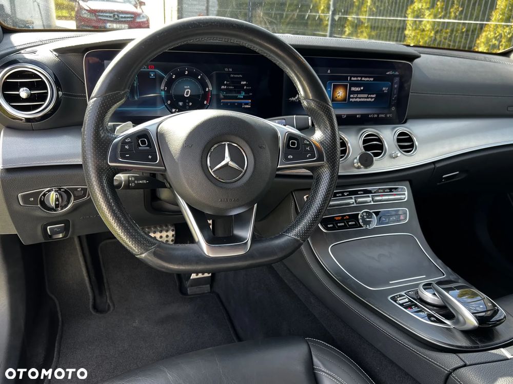 Mercedes-Benz Klasa E 220 d 9G-TRONIC - 9