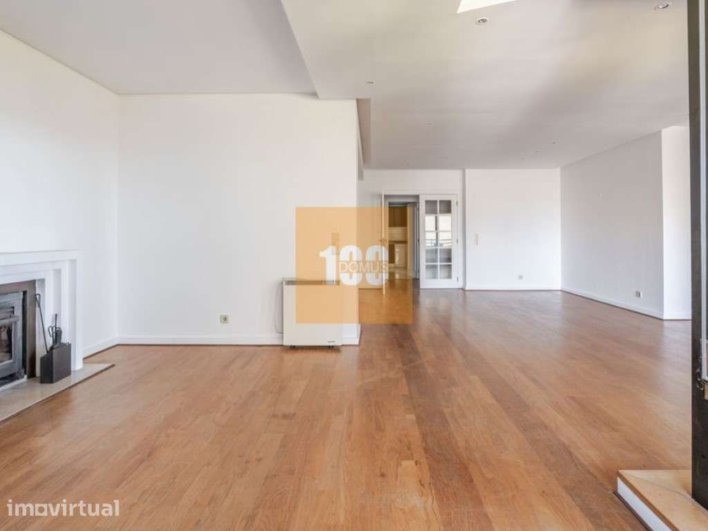 Apartamento T4 à venda na Quinta de Miramar - Grande imagem: 4/33