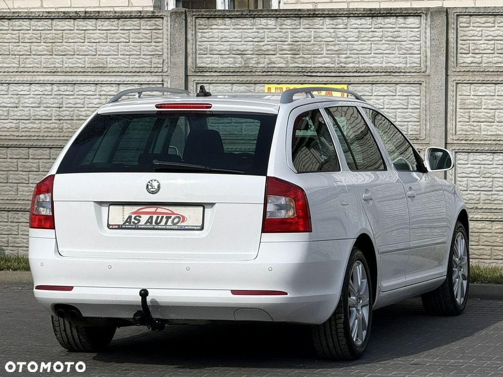 Skoda Octavia 1.4 TSI Elegance DSG - 4